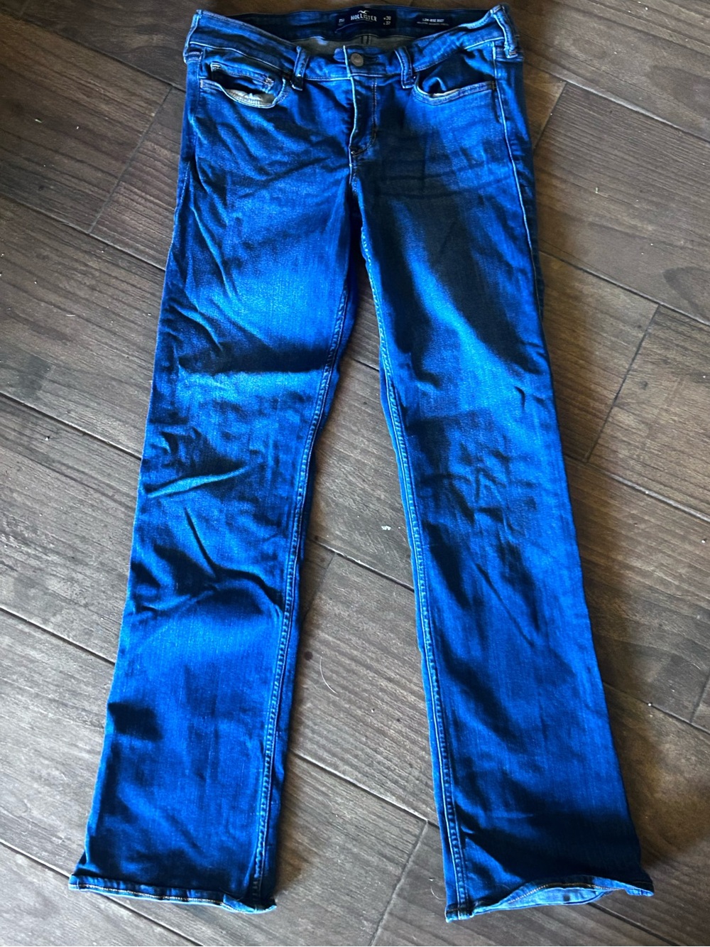 Hollister Women’s Bootcut Jeans in Deep Blue Wash